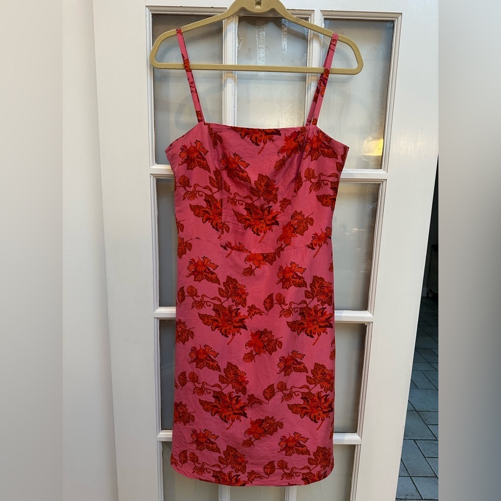 Vintage Hennes Collection 100% Silk Y2K 90’s-00’s Pink Floral
Dress Size 10 Med